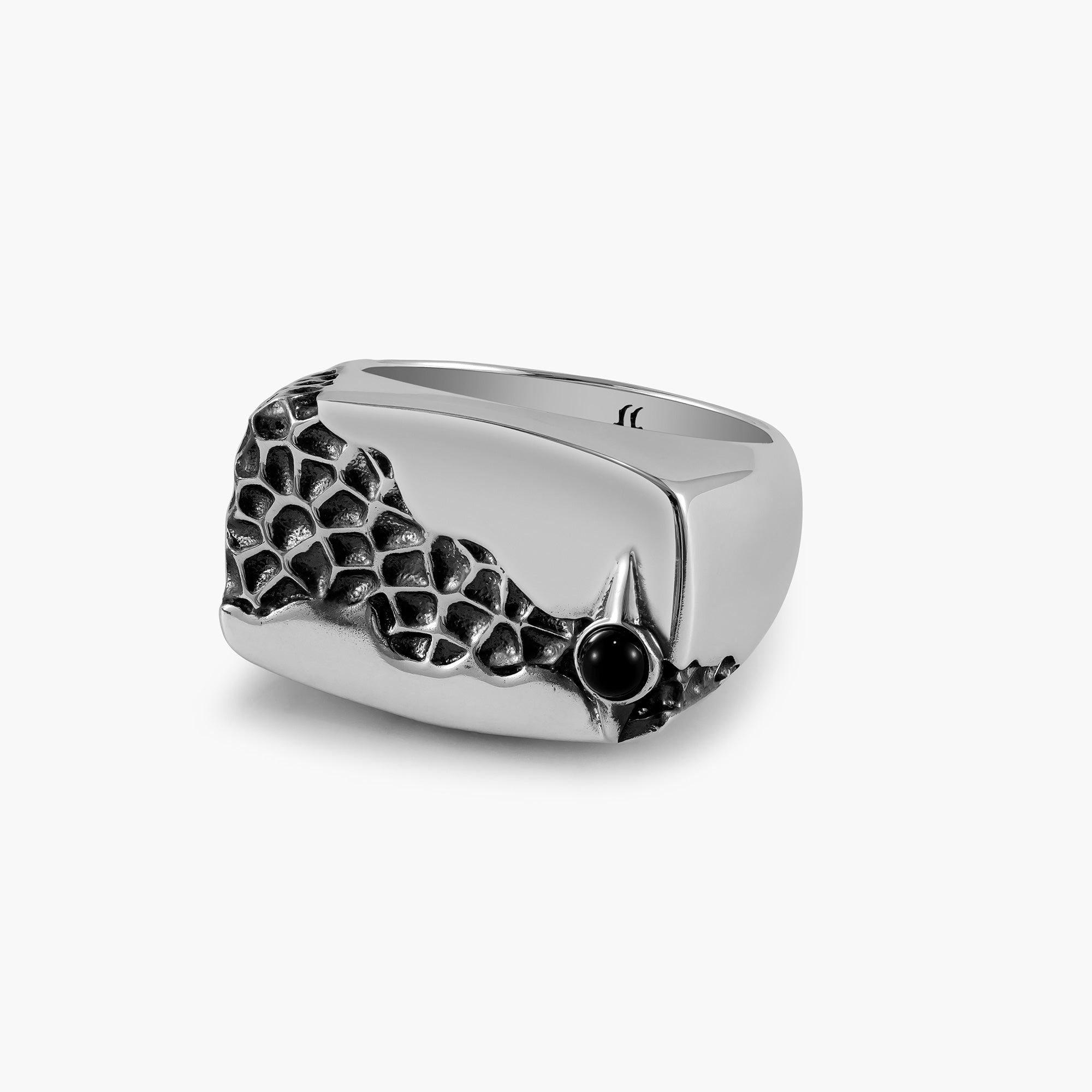 ノワールチャーム