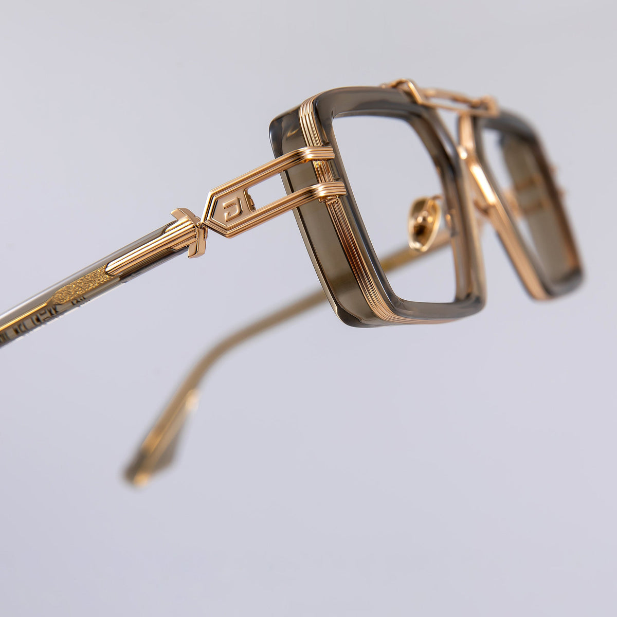 Donahugh-eyeglasses-transbrown